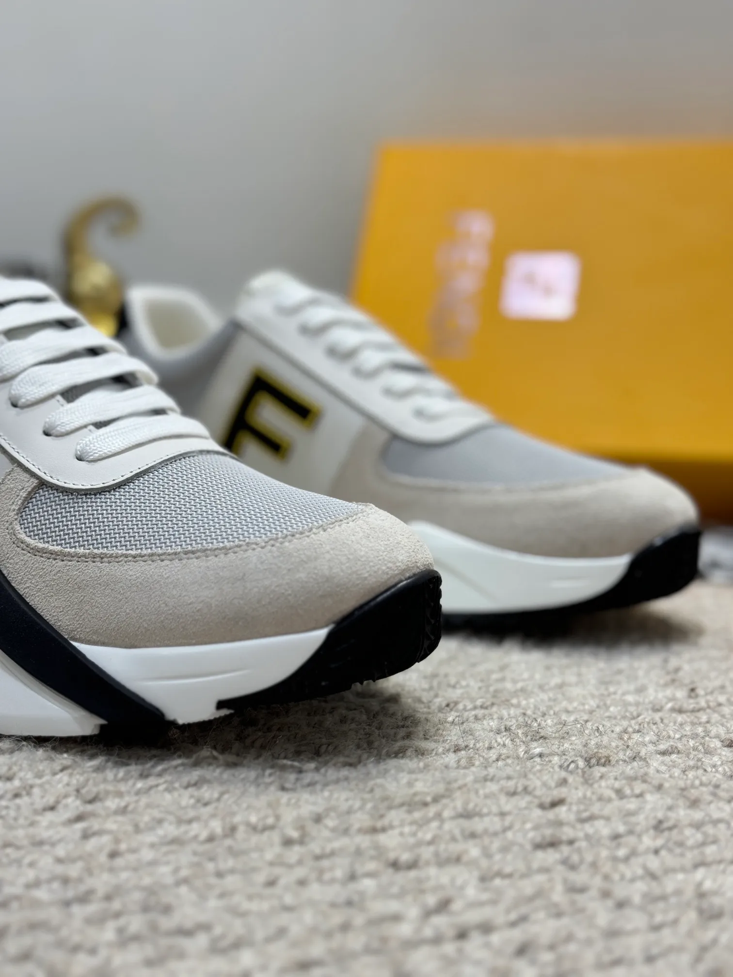 Men's men's shoes 💰520 [New style] 🦥🦥 Original quality - Fendi ◾️▫️F D🆕 Spring and summer new men's slip-on sneakers, with elastic straps, side zippers, and corrugated soles engraved with F. Embossed Fendi Flow lettering on the heel. Mixed material of high-tech fabric and black suede. FF graphic tongue. Ultra-light and wear-resistant EVA sole. Size: 38-44 (45 customized